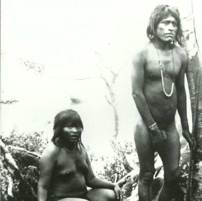 An Extraordinary Experiment R237 pareja de yamanas- Mission scientifique Capitan Horn